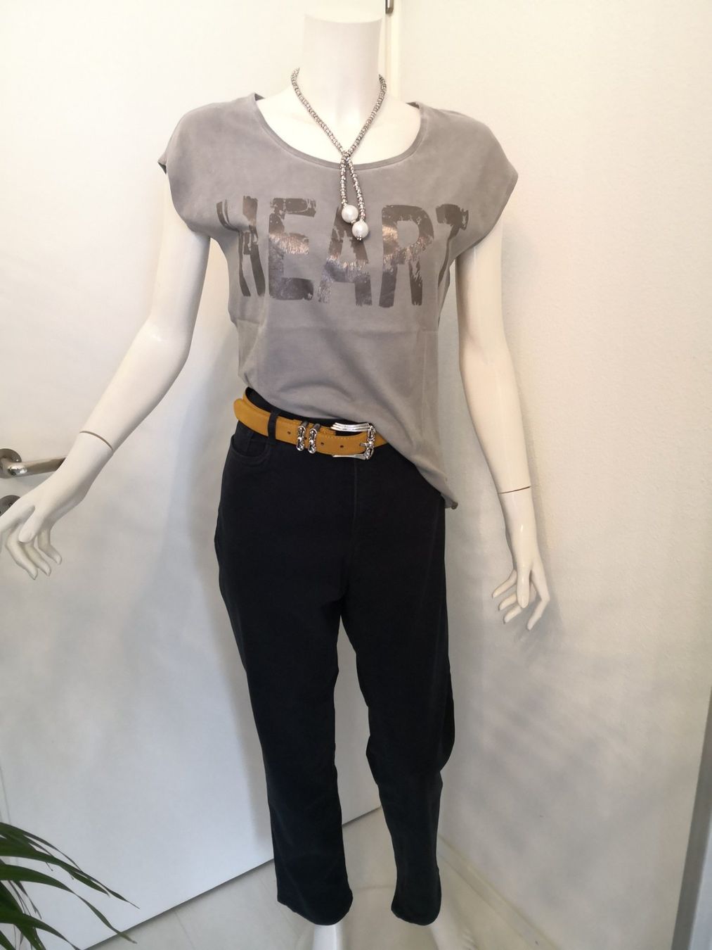 Brax Jeans: 🤩BRAX JEANS SCHWARZ – Nuovo (secondo la descrizione) da Olten venduto da Naja-Twins-Twins 3