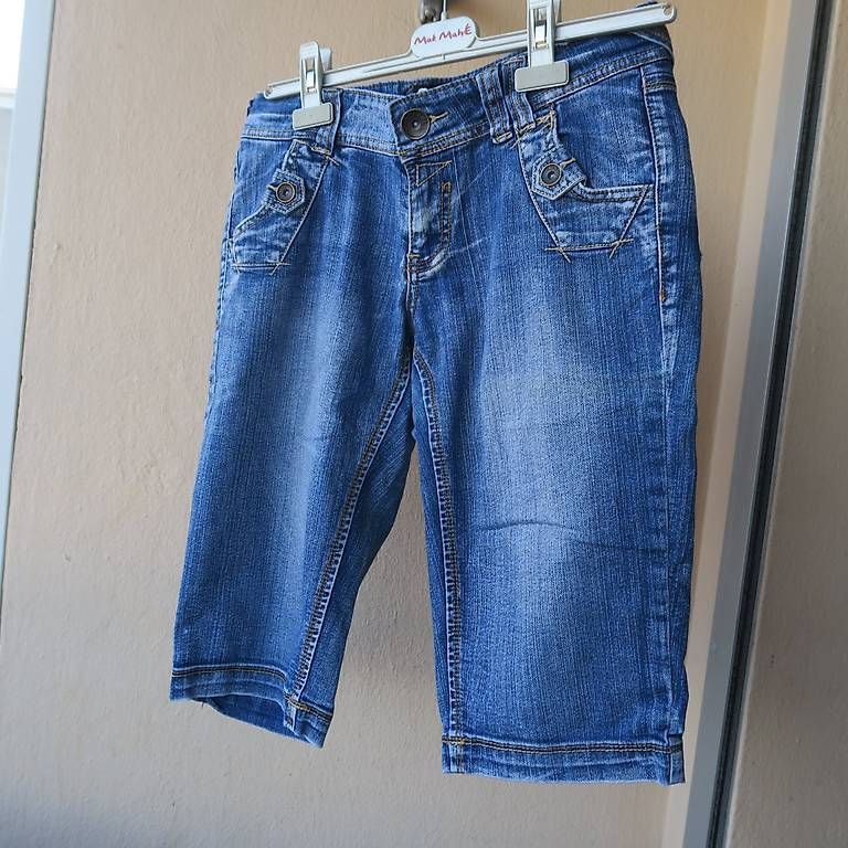 Jeans: bermuda en jean – Usato da Neuchâtel venduto da Mimijamet