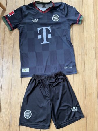 Trikot Set Adidas Grösse 176 schwarz