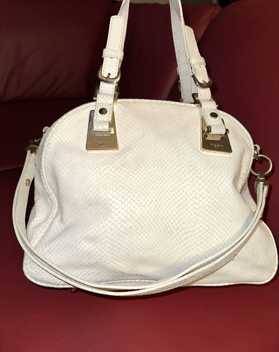 DKNY Borse da donna: DKNY TASCHE LEDER neuwertig – Usato da Unteraegeri venduto da MH203 4