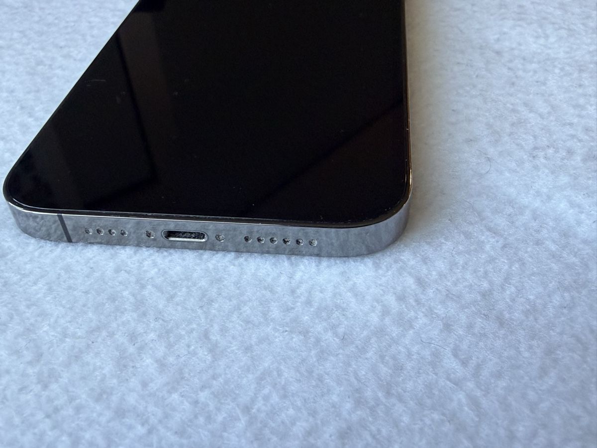 Apple Telefoni cellulari / Smartphones: iPhone 13 Pro Max 256GB Anthrazit – Usato da Oberwil BL venduto da di.be74 2