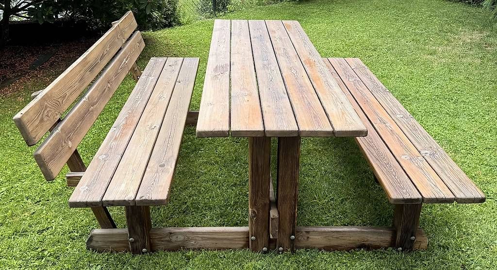 Tische: Gartentisch / Sitzgarnitur holz massiv – Gebraucht aus Altstätten SG von Celisky