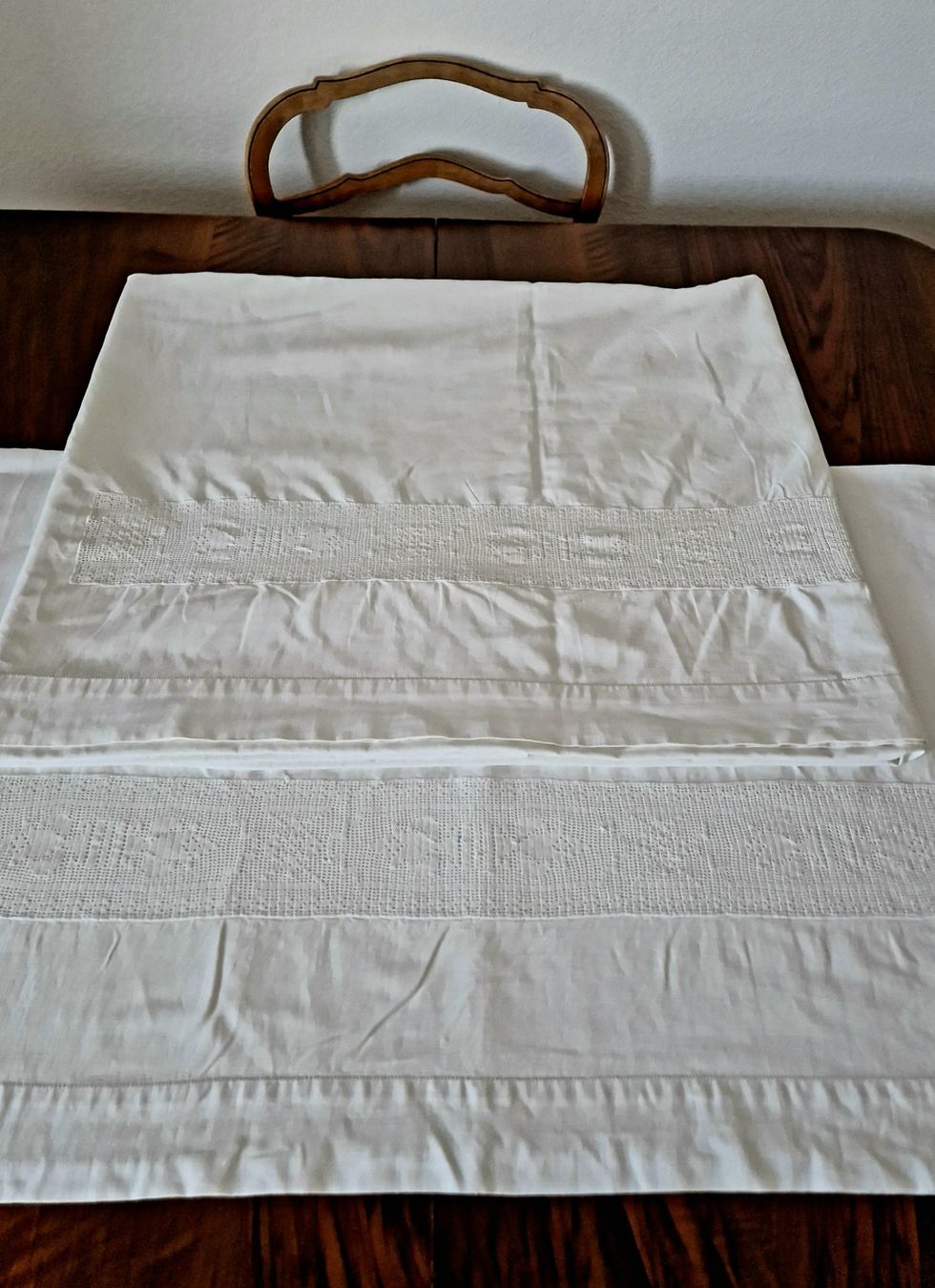 Biancheria da letto: 2 Leintücher mit Spitze/ Monogramm Th E – Usato da Bern venduto da Antikbatik 1