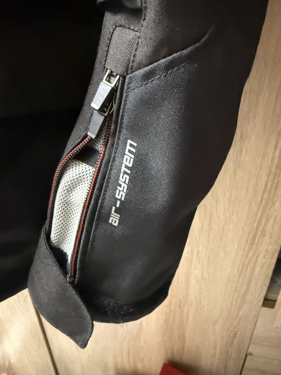 IXS Giacche: GoreTex IXS Jacke und Hose – Usato da Männedorf venduto da Rono 2