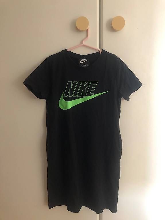 Nike Vestiti & Gonne: Nike Kleid Mädchen – Usato da Veltheim AG venduto da Beazam 2