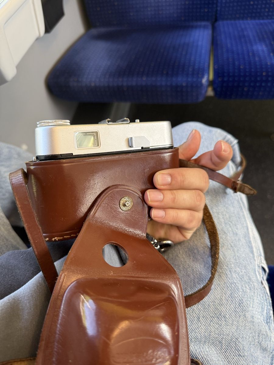 Voigtländer Fotocamera: voigtländer vitoret anticke kamera – Usato da Hünenberg See venduto da Dehlucaaa 2