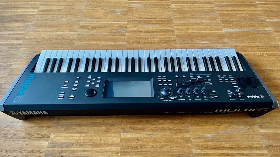 Yamaha Musikinstrumente: Yamaha MODX 6 Keyboard – Gebraucht aus Rotkreuz von  1