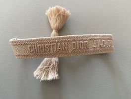 Bracelet Christian Dior, en très bon état, très peu porté.