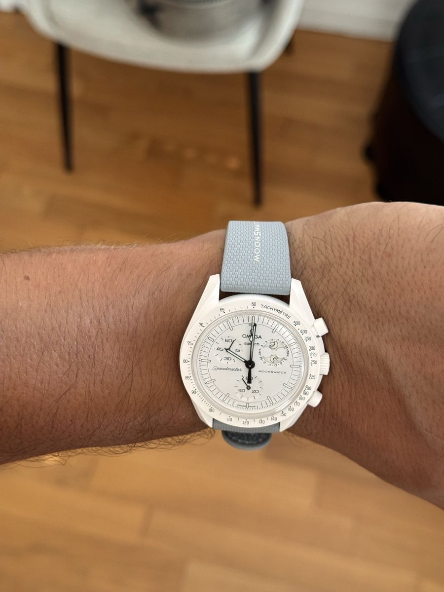 Swatch Uhren: Moonswatch Snoopy White  – Neu (gemäss Beschreibung) aus Morges von chr_w6nj 3