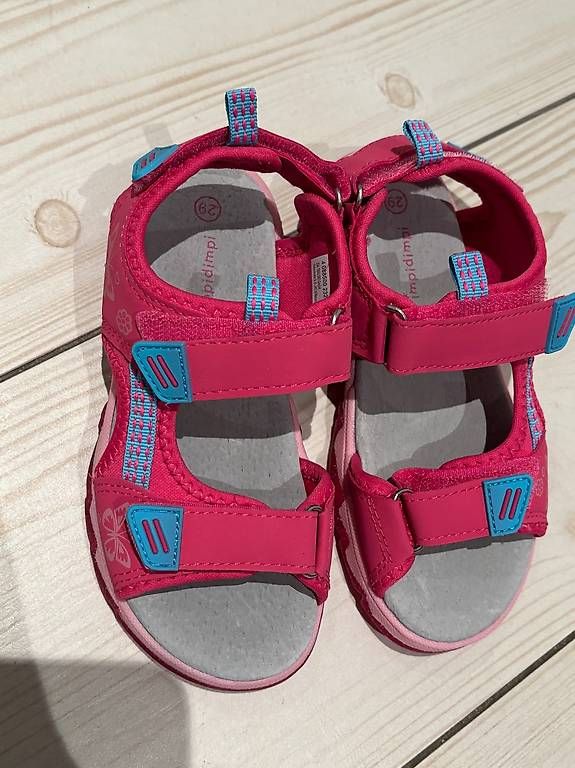 Schuhe für Mädchen: Sandalettes taille 29 – Gebraucht aus Chapelle-s-Moudon von vanesso 1