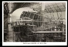 Fotografie Luftschiff LZ 126 im Bau, Zep