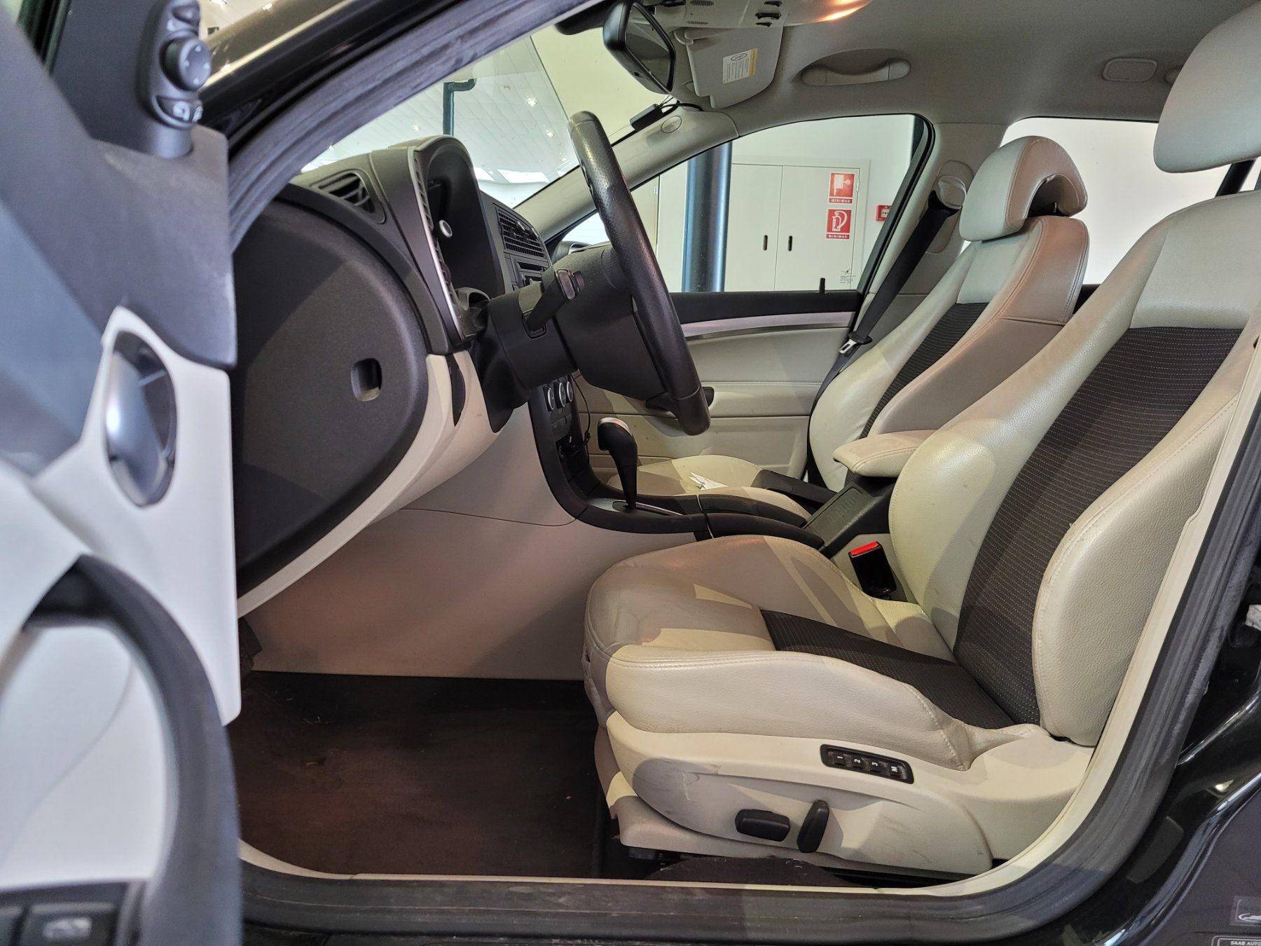 Saab Automobili: Saab 9-3 Sport 2.0 BioPower Vector – Usato da St. Gallen venduto da HirschAutomobileAG 3