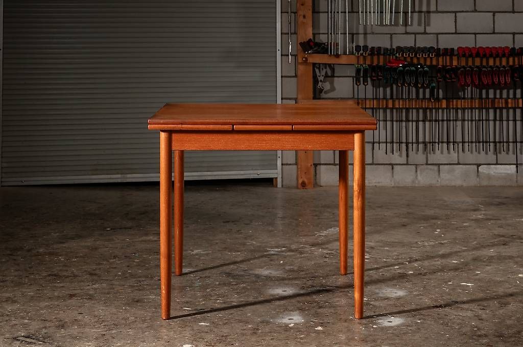 Tavoli: Tisch Mid-Century  Dänemark – Usato da Beringen venduto da 8222Beringen