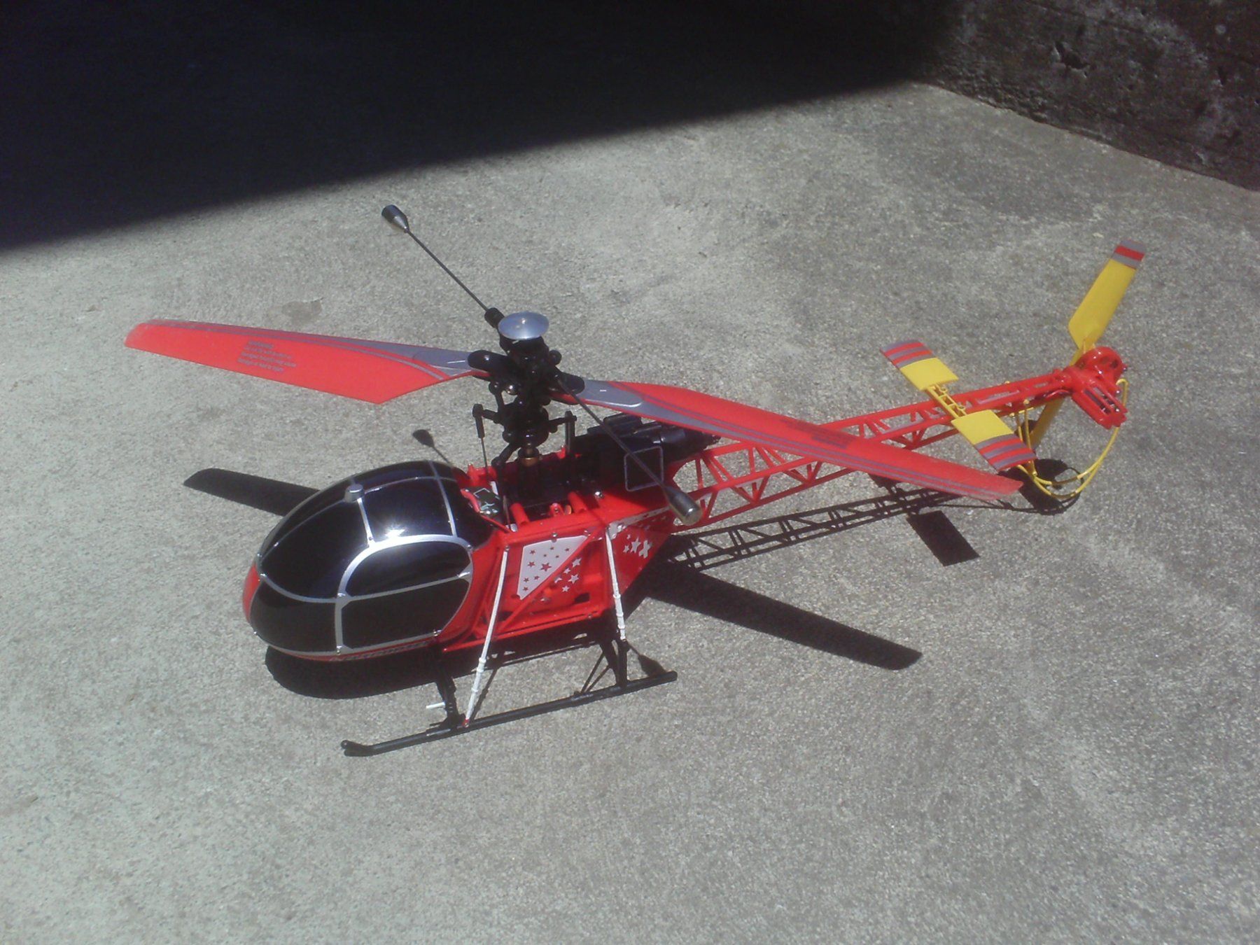 Amewi Modellismo RC: Helikopter Amewi Lama – Difettoso da Süderen venduto da paeng007