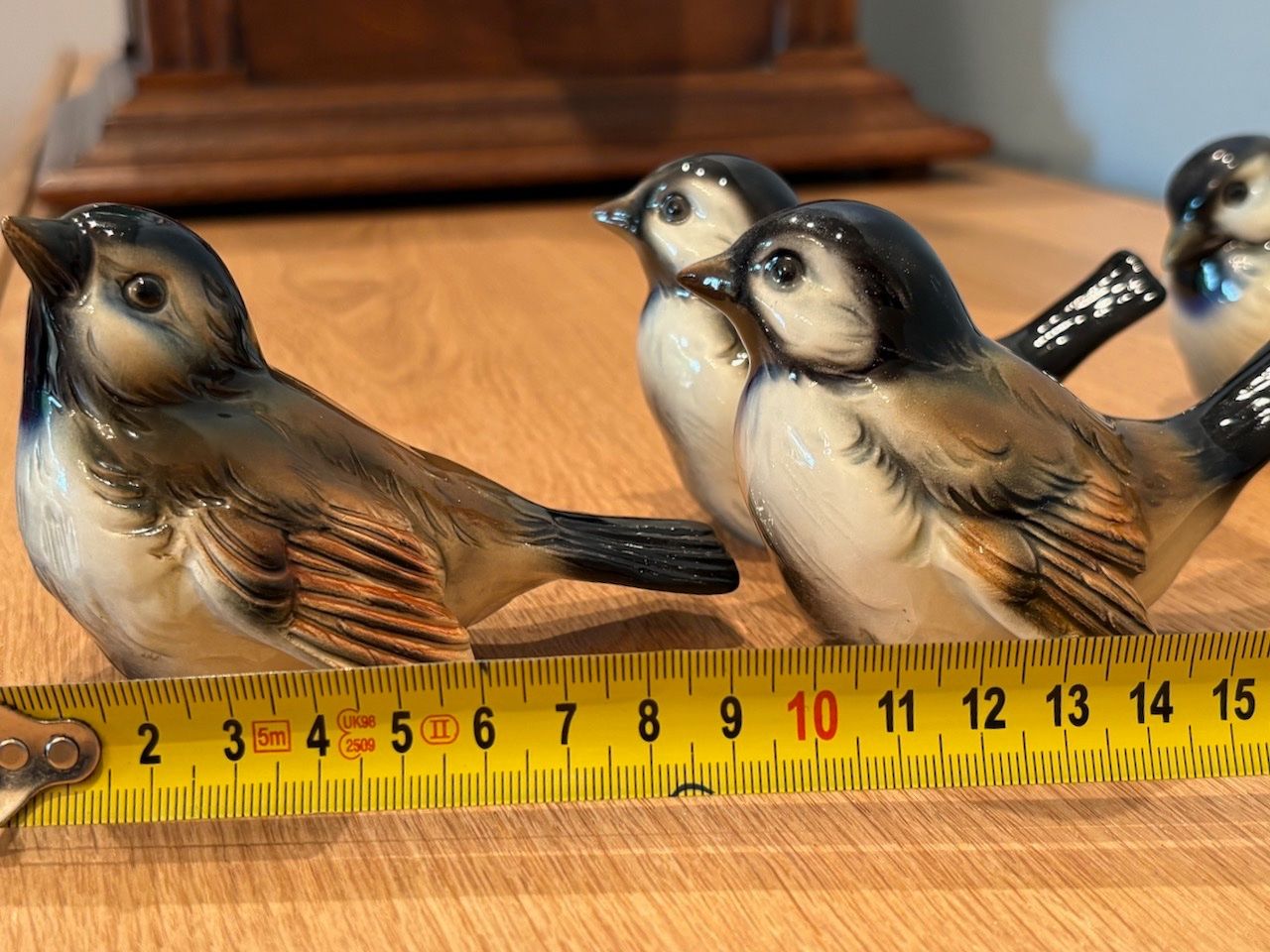Statuette: Sechs Spatzen aus Keramik, makellos – Usato da Rütihof venduto da Bashful 6