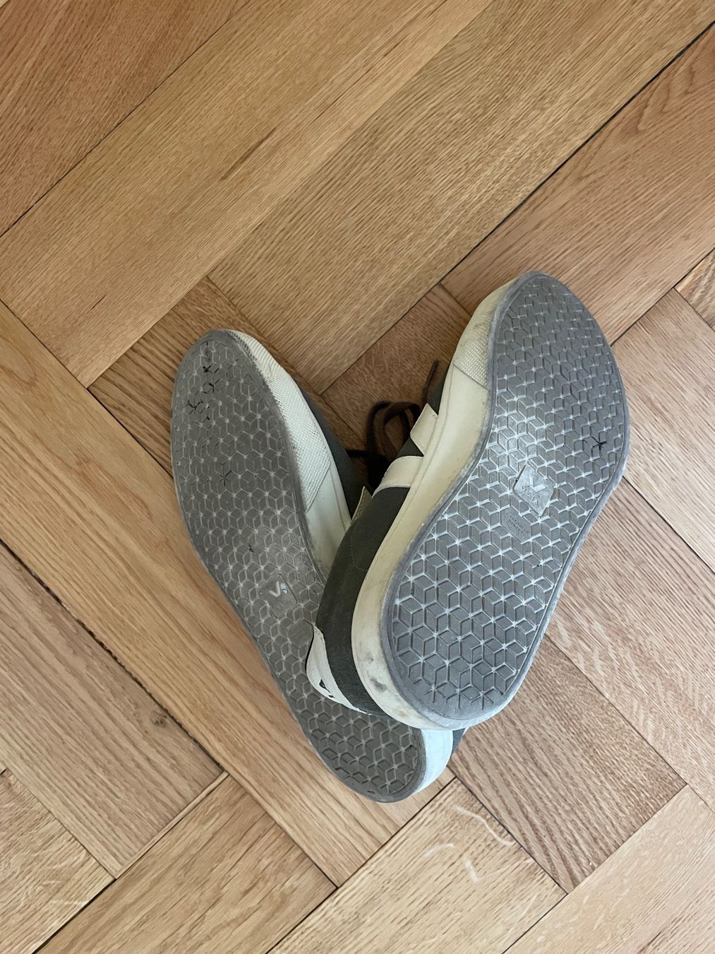 Veja Herrenschuhe: Freizeitschuh Veja T2 – Gebraucht aus Genève von BeatMumenthaler 3