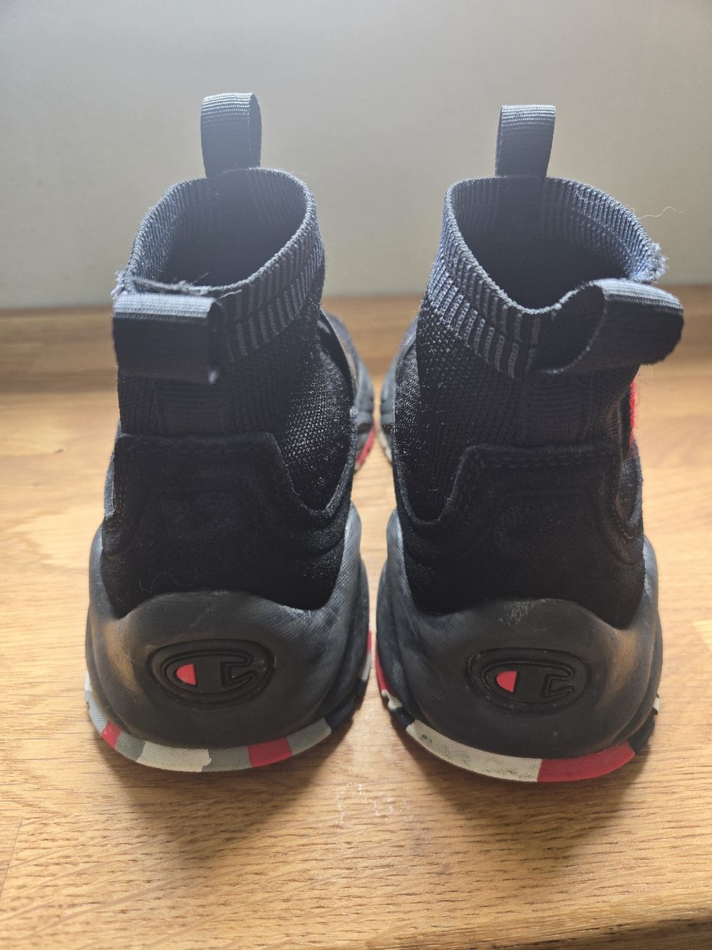 Champion Scarpe per ragazzi: Champion Sneaker Jungen gr.35 – Usato da Zürich venduto da Deesay 1