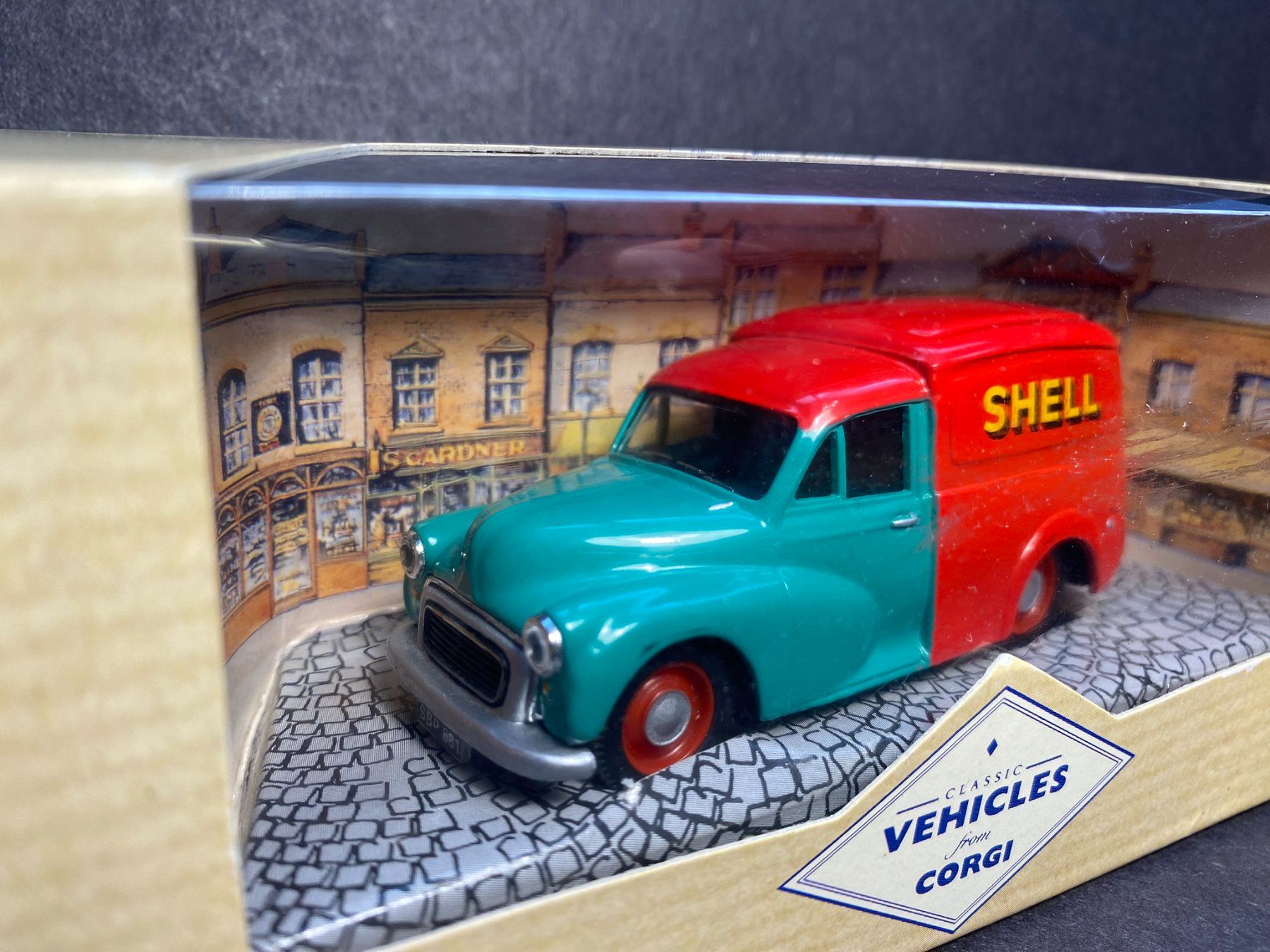 Corgi Toys Modellini d'auto: Morris 1000 Van SHELL - Corgi Classic 1:43 OVP – Nuovo e nell'imballaggio originale da Spiez venduto da Mlandcruiser 1