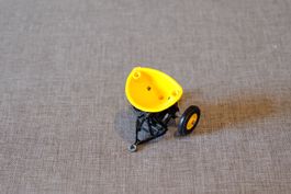 Britains Vicon Vari-Spreader 1:32