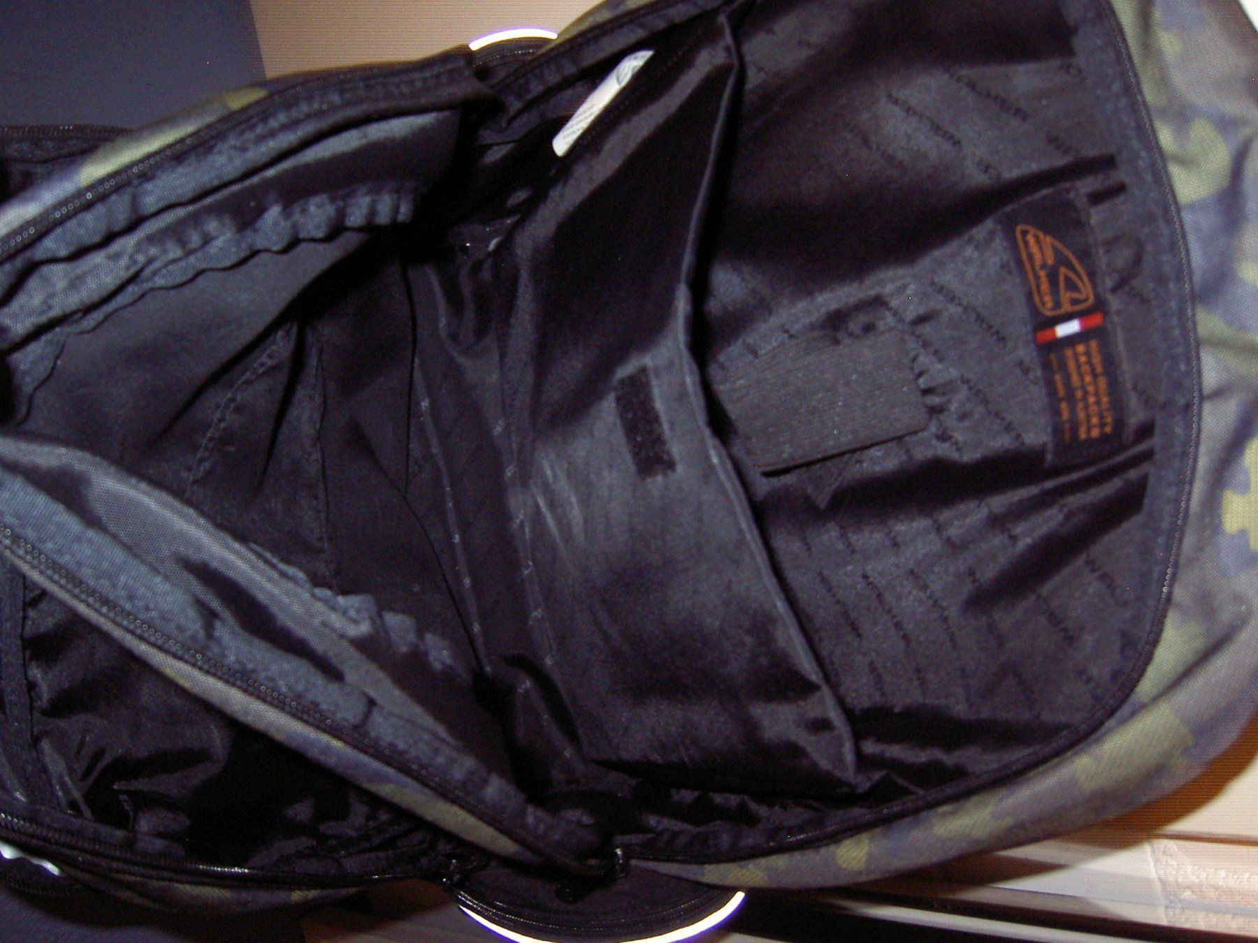 Sacs & sacs à dos: schultasche – D'occasion à Bettlach par Tradenet100 6