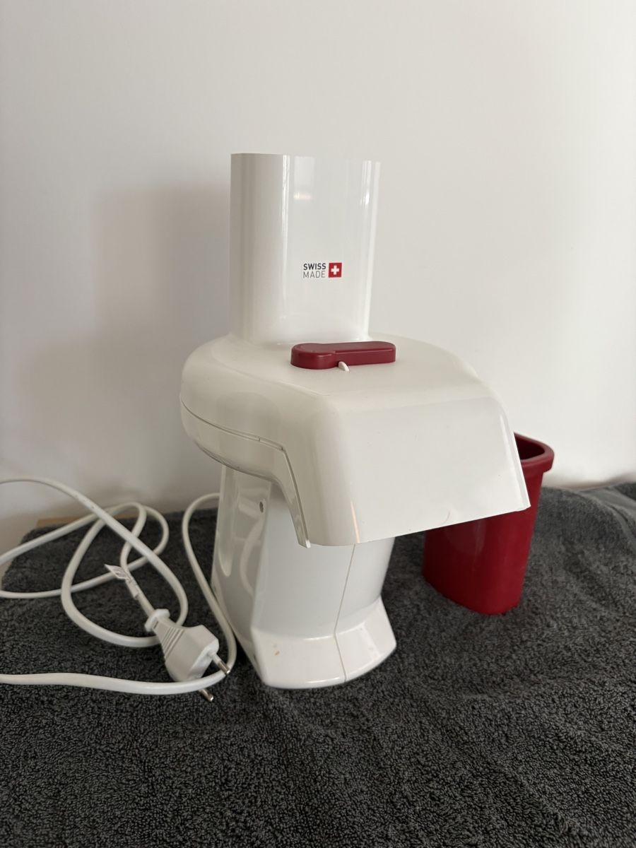 Zyliss Elettrodomestici da cucina: Elektrische Scheibenraffel Zyliss – Usato da Turbenthal venduto da huw_9x5z
