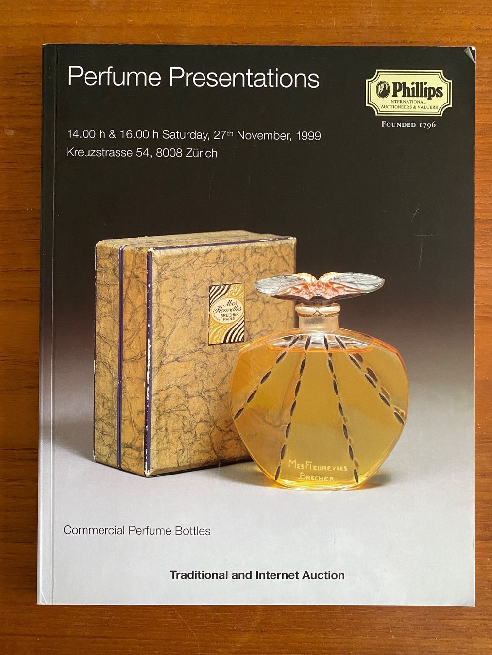 Libri: PERFUME BOTTLES - PARFÜM Flacons PHILLIPS AUKTIONSKATALOG – Usato da Zürich venduto da lesgarcons