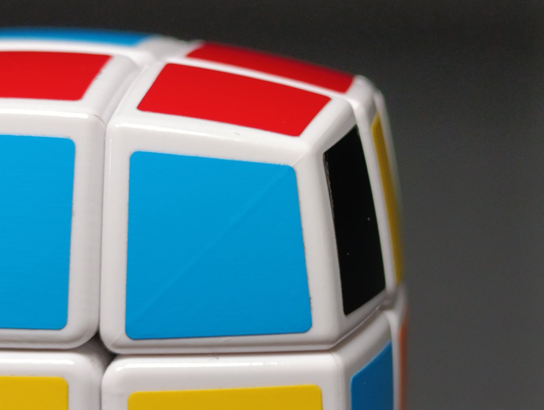 Jeux: V-CUBE Casse-tête 3x3 – D'occasion à Thielle par Plusvalue_Neuchatel 3