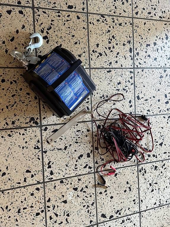 Autre stockage et transport: Elektrische Seilwinde – Neuf avec emballage d'origine à Thalwil par Stephan03 2