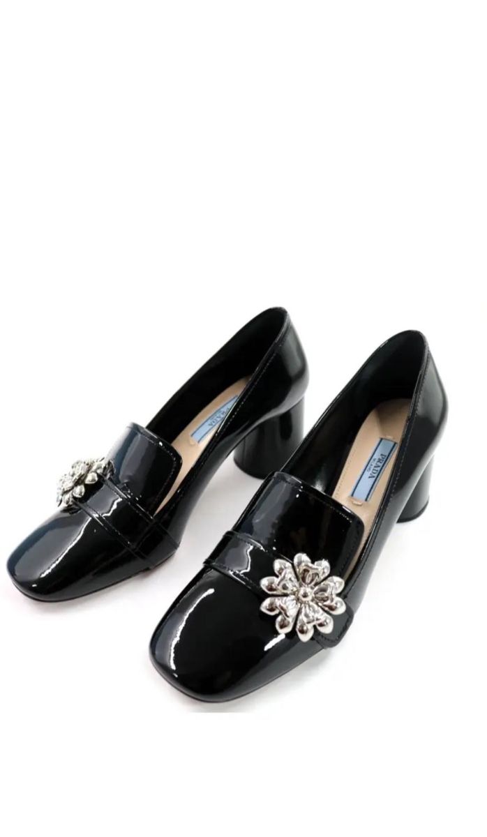 Prada Scarpe da donna: Prada Schuhe – Nuovo (secondo la descrizione) da St.Gallen venduto da Design04