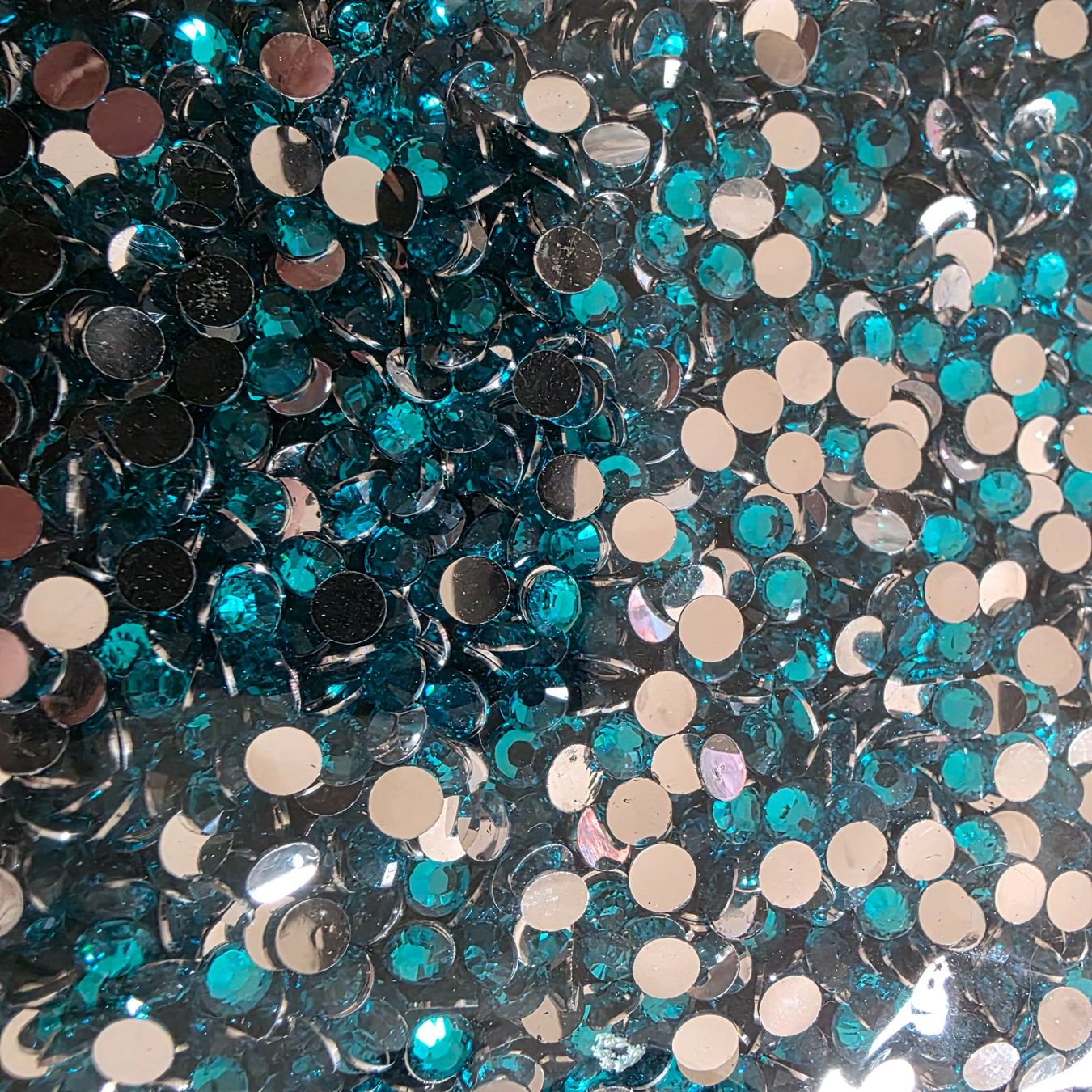 Bastelsets: Rhinestones, 4mm - Blue Color – Neu und originalverpackt aus Montreux von r_carli 1