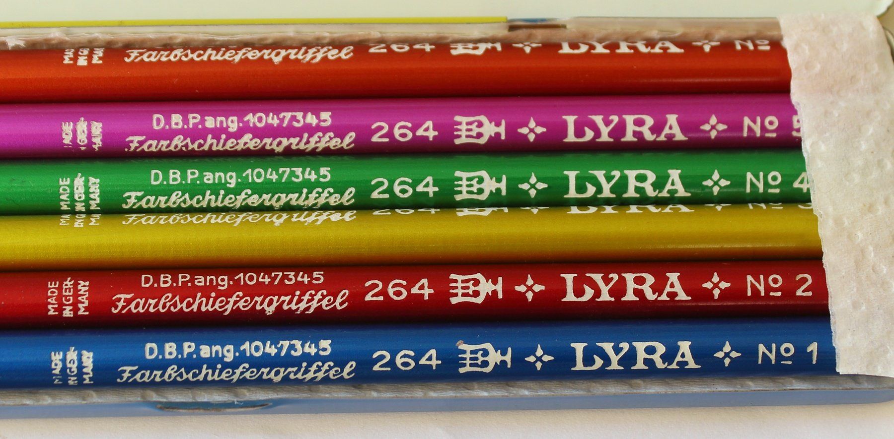 Bleistifte, Farbstifte & Kreide: Lyra Farbstifte 264 E Farbschiefergriffel 60er Blechdose – Neu (gemäss Beschreibung) aus Zürich von Auctionata 4