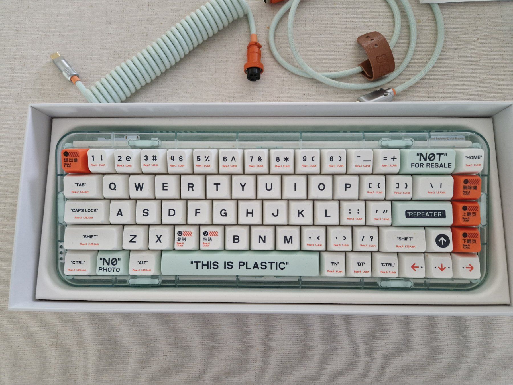 Tastiere: Mechanical keyboard MelGeek Mojo68 bluetooth RGB 65% white – Nuovo e nell'imballaggio originale da Zürich venduto da and_5ztn 1