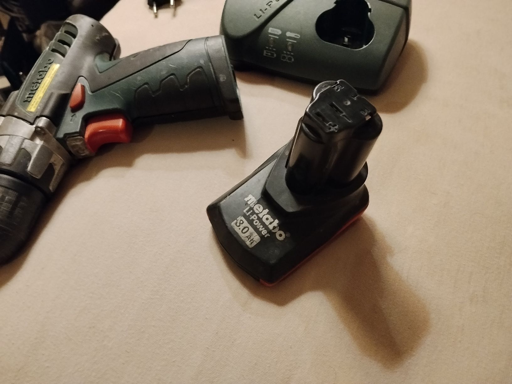 Metabo Bohrmaschinen: Metabo PowerMaxx BS Akku und Ladegerät – Gebraucht aus zürich von sotherbies 4