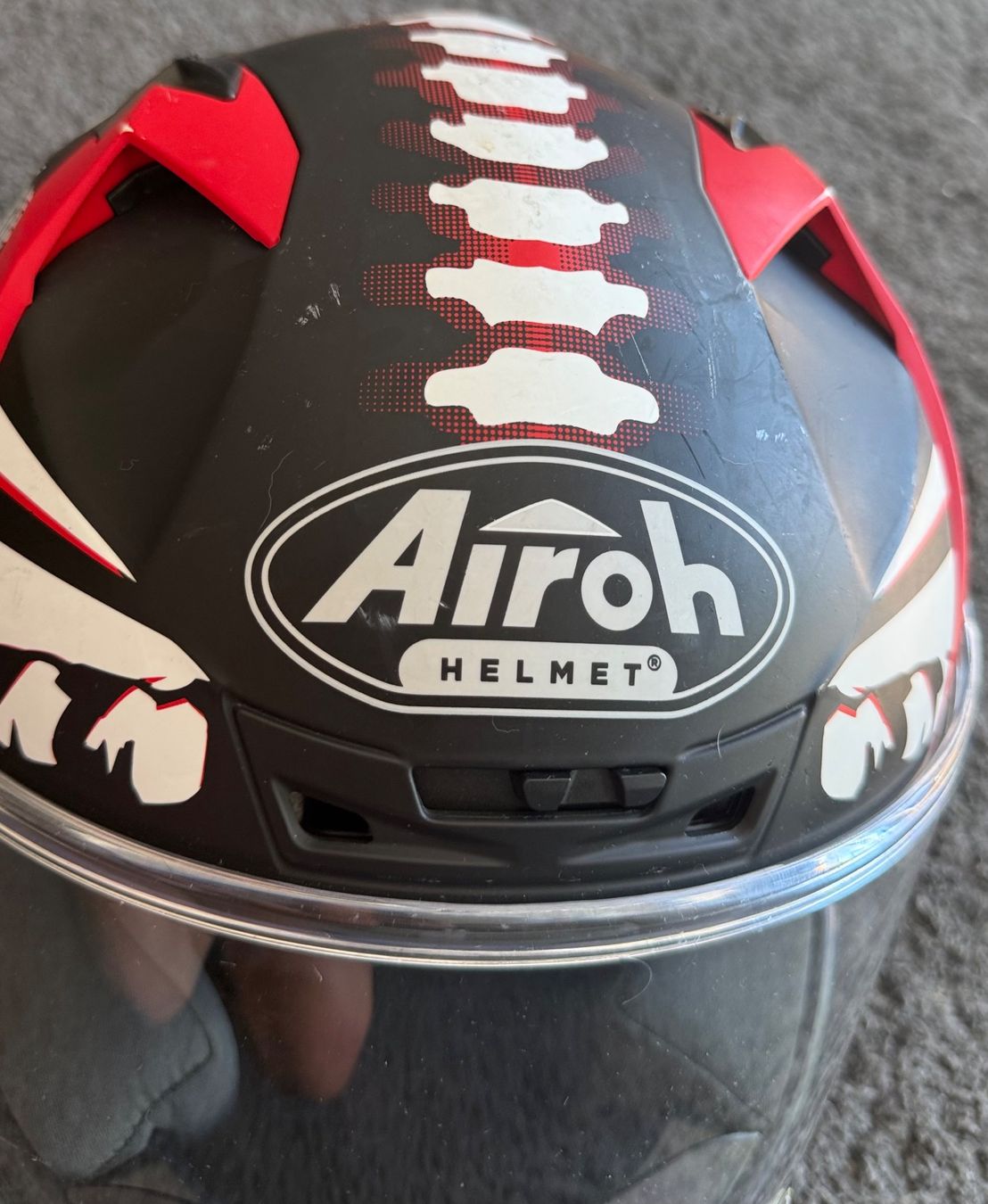 Airoh Caschi & visiere: Airoh Motorcycle Helmet, Full Face, Graphic Design, Size S – Usato da Kloten venduto da andreagosteli1984 4