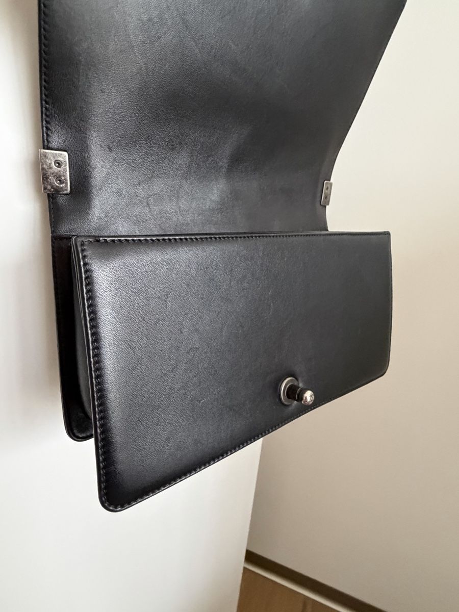 Taschen für Damen: Chanel Boy Old Medium – Gebraucht aus Münchenbuchsee von haebi12 7