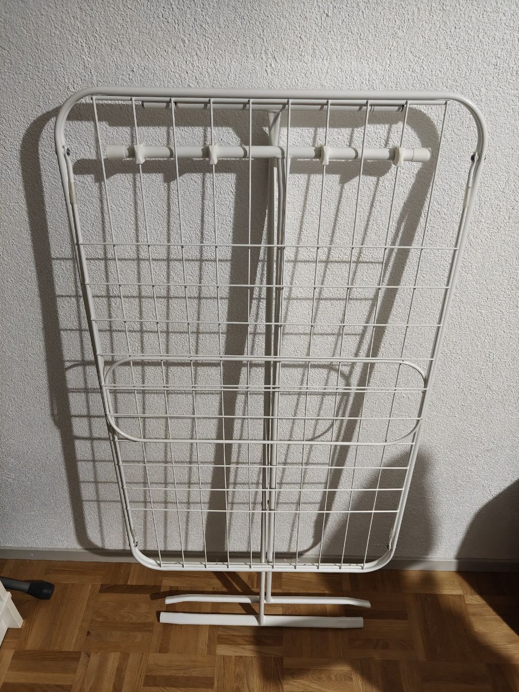 Séchoirs à linge: Wäscheständer in Weiss / White Clothes Drying Rack – D'occasion à Bern par Mik_2rmd 1