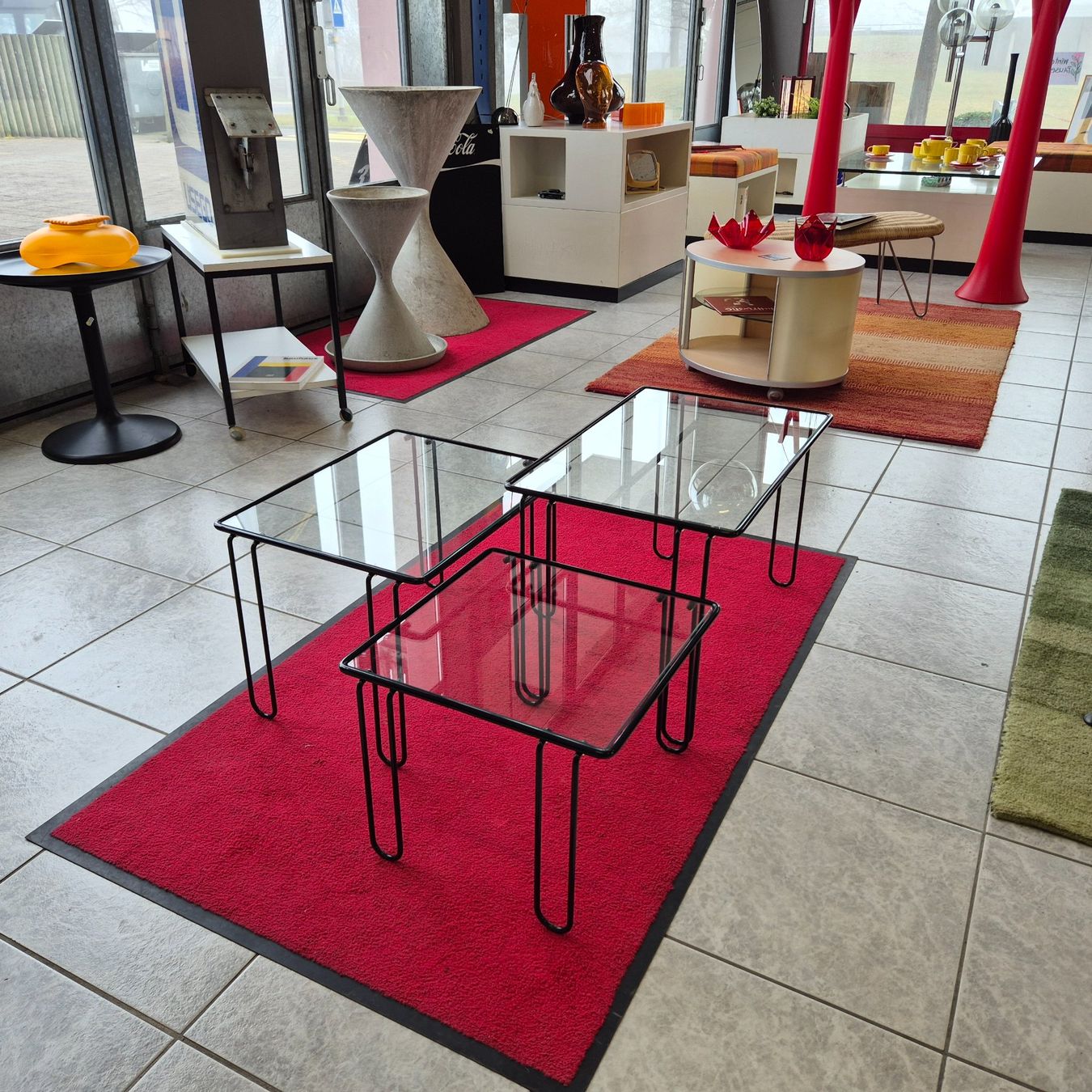 Tavoli: 1980 Wire Nesting Tables, Satztisch, Coffee-Table Glastische – Usato da Nottwil venduto da Wondewa-Shop 9