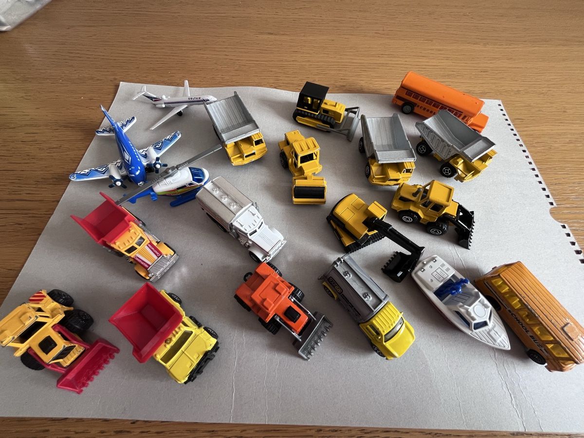 Jouets: Grosses Spielzeugauto – D'occasion à walenstadt par Blumenzeit 1