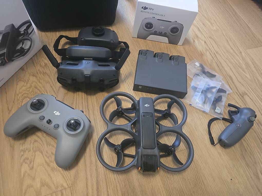 DJI RC Kits de montage: DJI Avata 2 Fly More Combo + FPV Remote Controller 3 – D'occasion à Winterthur par isl_c25c