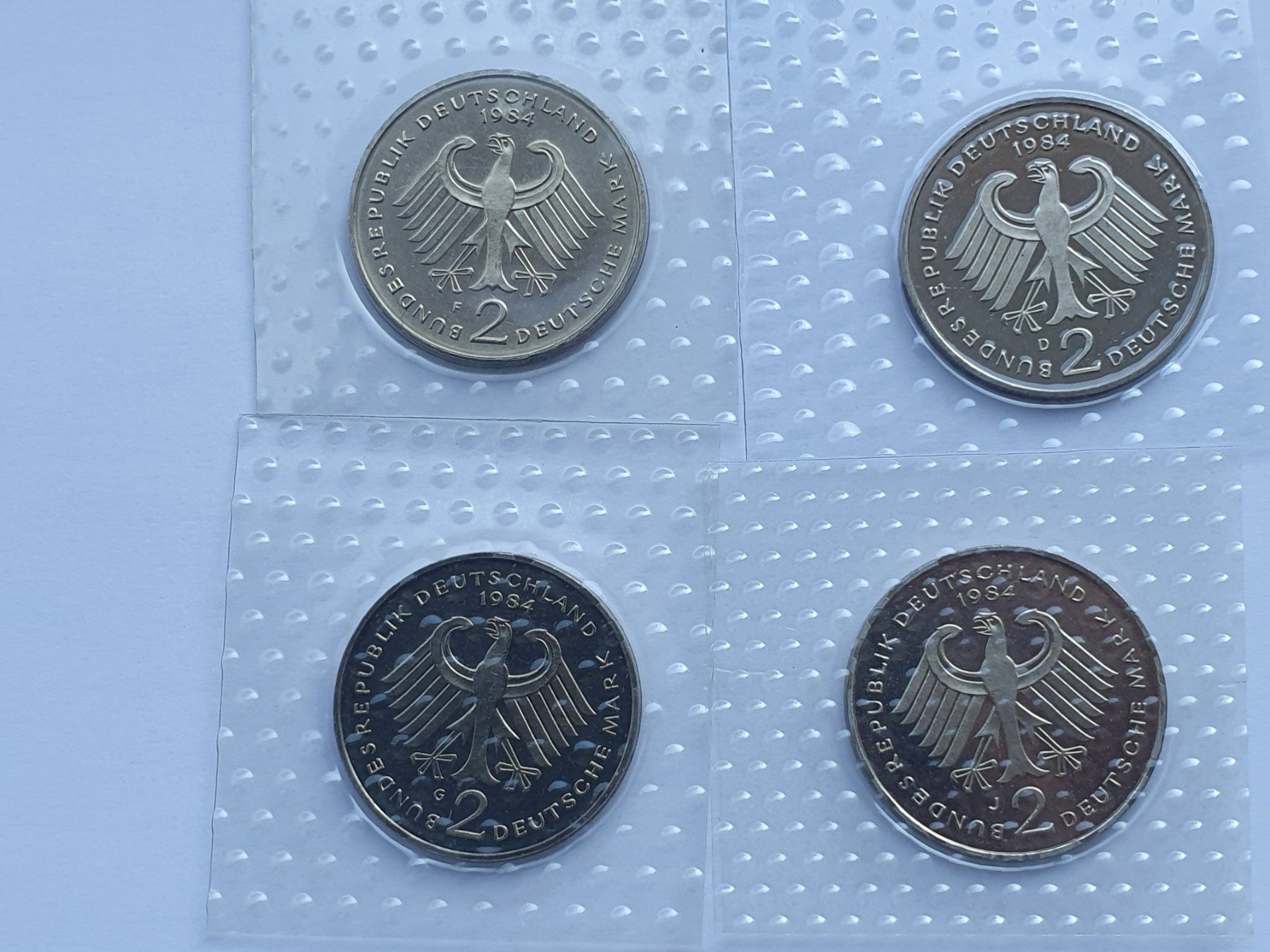 Tutti le monete: 2 DM 1984 Stgl D-F-G-J – Nuovo (secondo la descrizione) da Pravidondaz venduto da LVtik 1