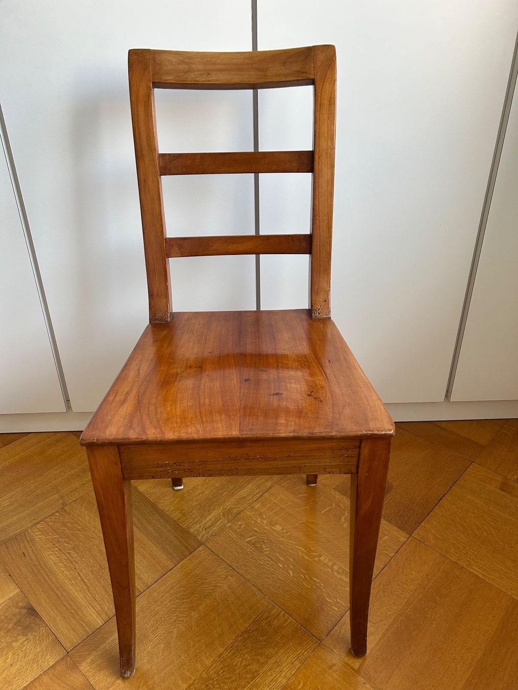 Chaises: Klassisch-moderner wunderschöner originaler Biedermeierstuhl – D'occasion à Bern par Smile-2707