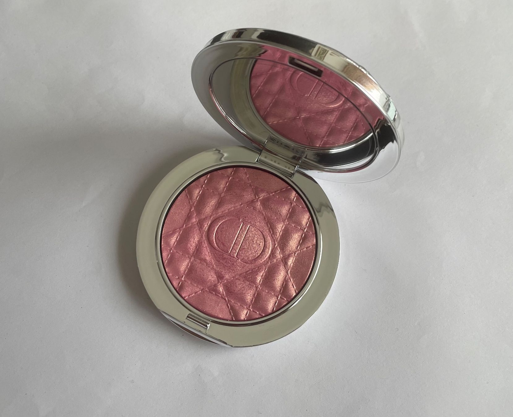 Dior Make-up: DIOR Highlighter Puder NP. 76.90 – Nuovo (secondo la descrizione) da Rüfenacht BE venduto da Milena_1 7