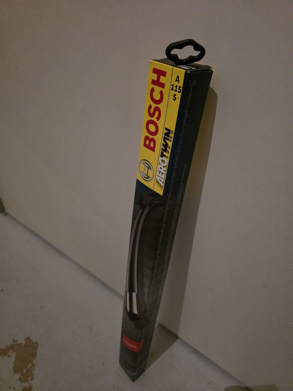 Bosch Tutti pezzi di ricambio auto: Balais d'essui glace Bosch Aerotwin A115S – Nuovo e nell'imballaggio originale da Cortaillod venduto da RubyDAmtg