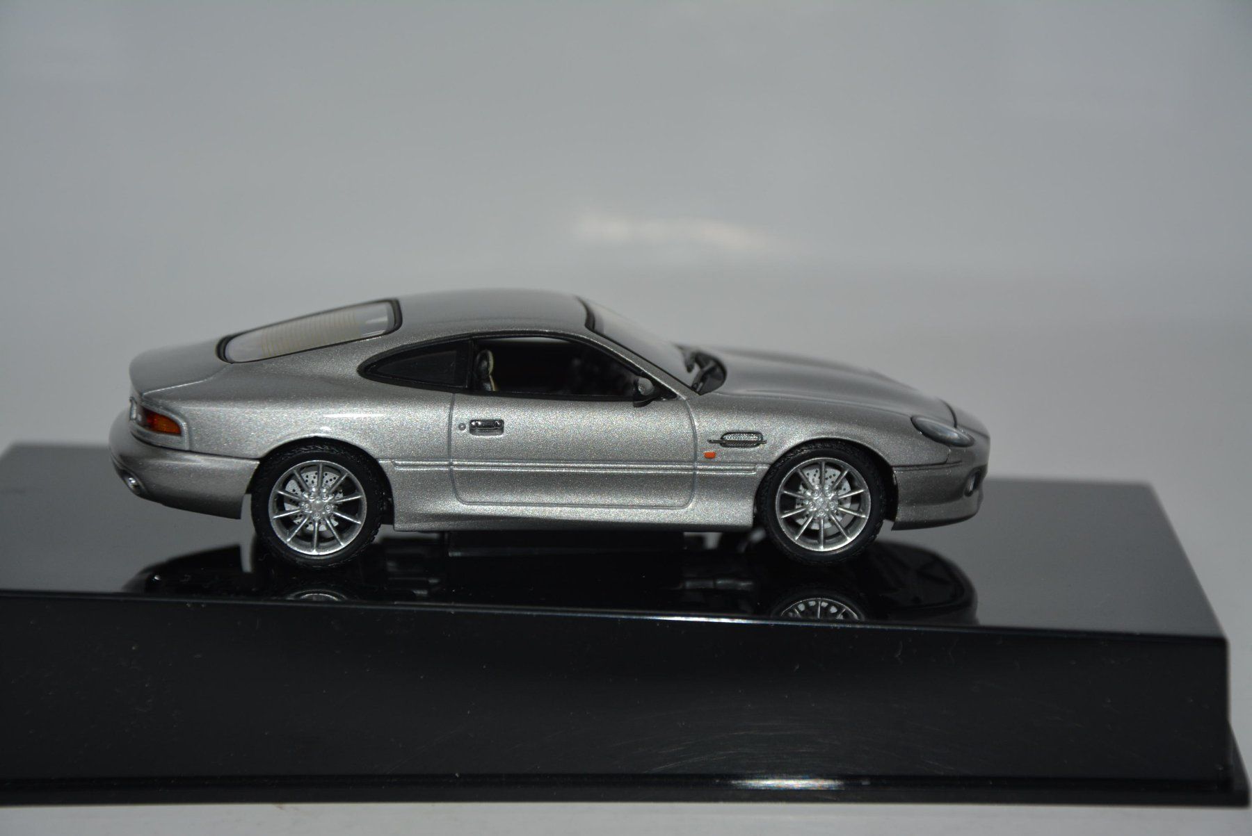 Aston Martin Modellautos: Aston Martin DB 7 Vantage  , AUTOart , 1:43 – Neu (gemäss Beschreibung) aus Goldach von Feivel9 5