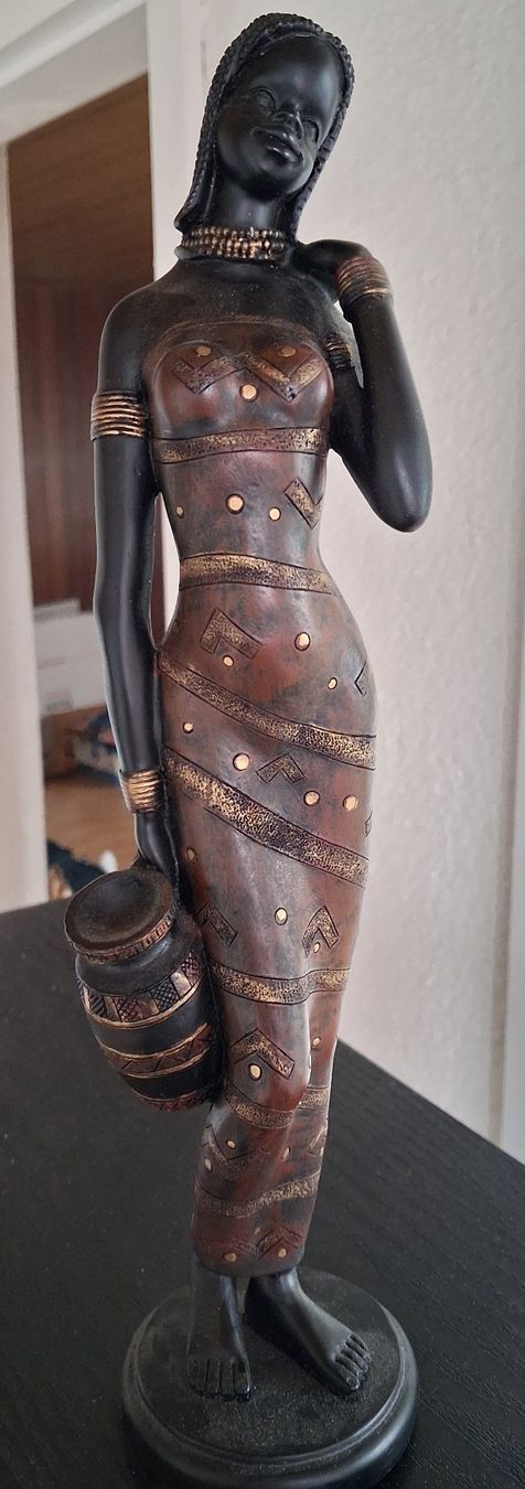 Statuette: Afrikanische Frauenfigur Holz – Usato da Tägerig venduto da rob_psv5
