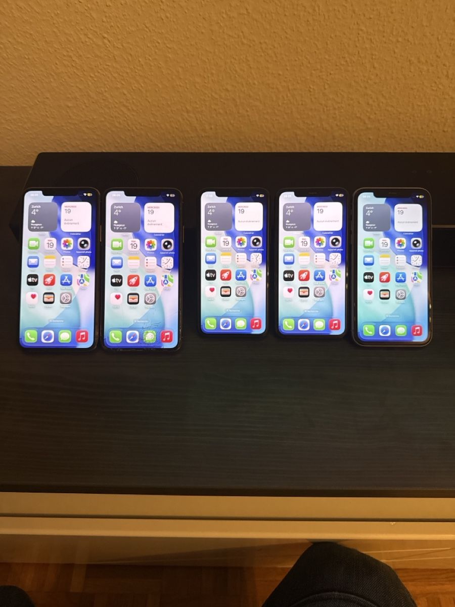 Apple Telefoni cellulari / Smartphones: 2X iPhone 11 Pro Max, 2X iPhone 11 Pro, 1X iPhone 11 – Difettoso da Morges venduto da Abel. 1