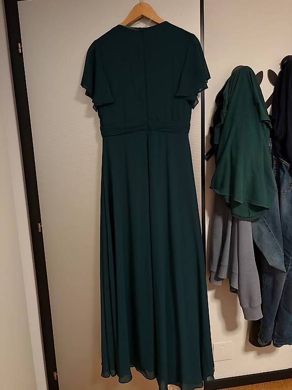 Robes: Abito – D'occasion à Giubiasco par sc-77
