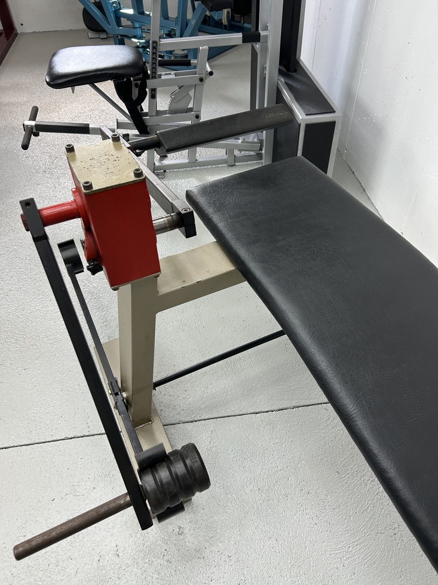 Hometrainer: Schnell pullover machine – Gebraucht aus Locarno von Berserkr96 1