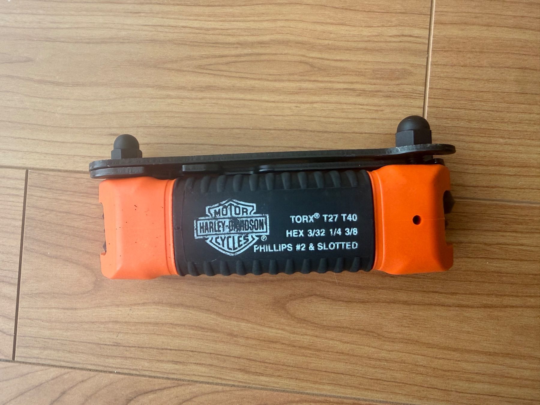 Tutti gli attrezzi: Harley Davidson Multi tool klappbar gebraucht – Usato da Aesch BL venduto da Wolf13. 1