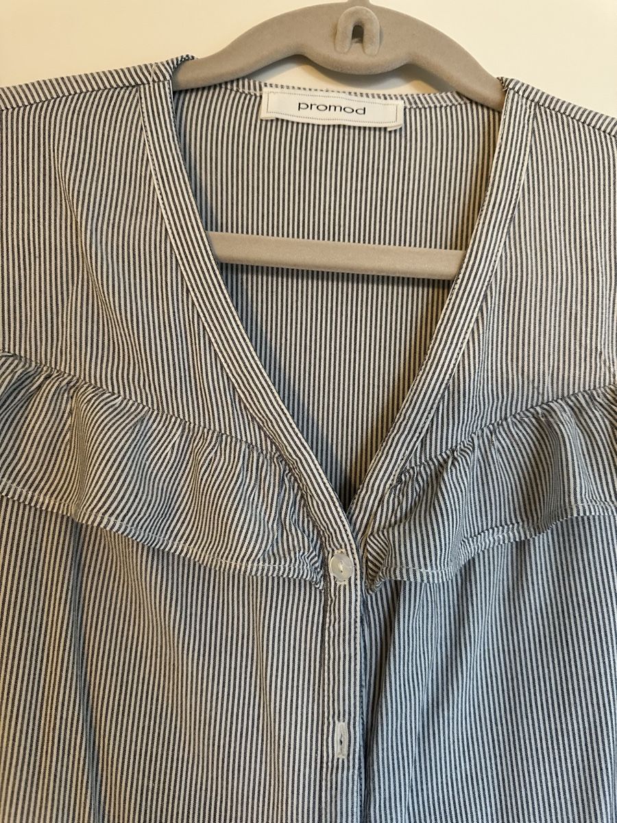 Promod Camicette: Promod Striped Ruffle Blouse, Size Small, Perfect for Spring – Usato da Zürich venduto da car_68nt 1